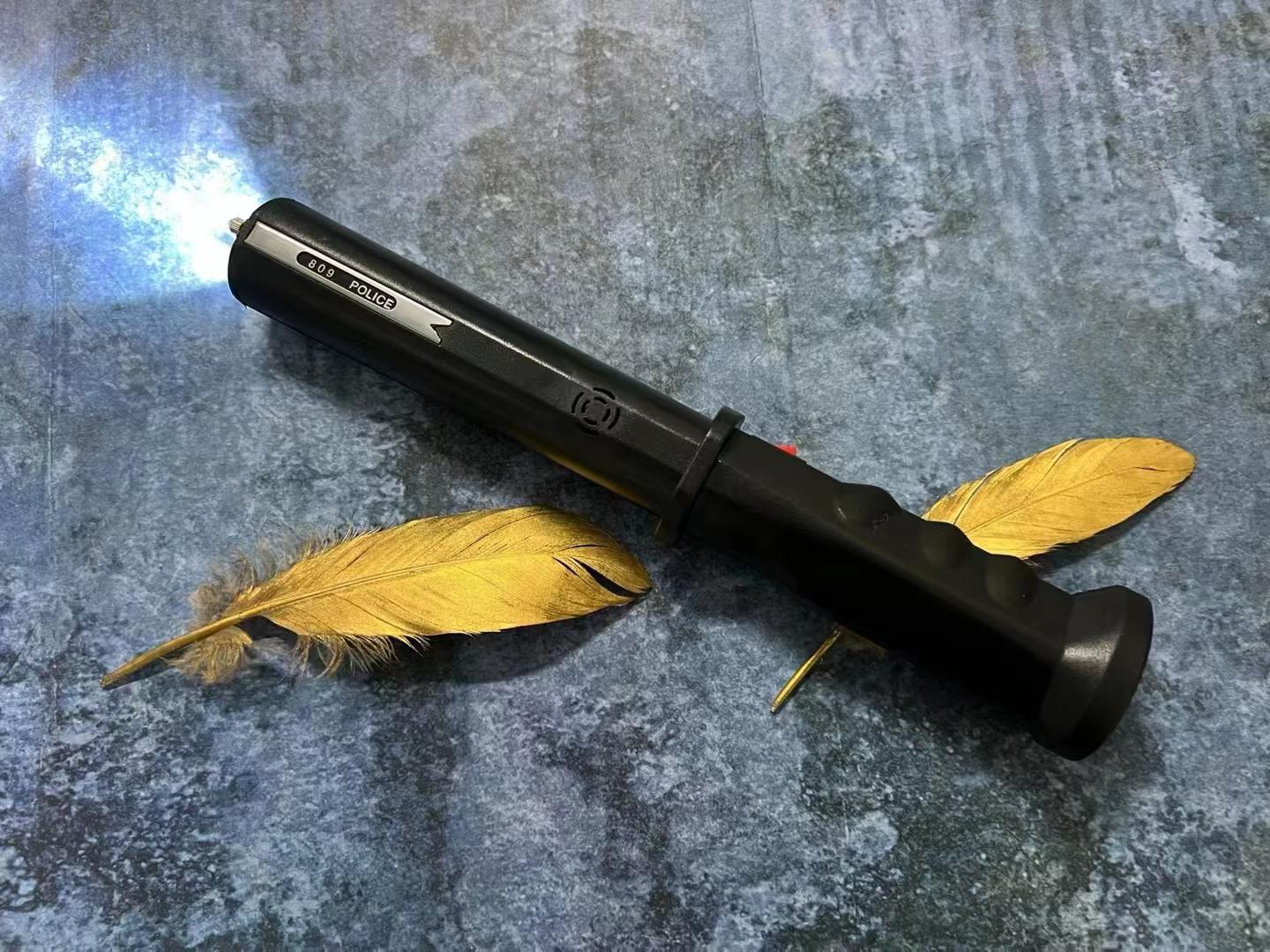 809High-voltage self-defense stun baton