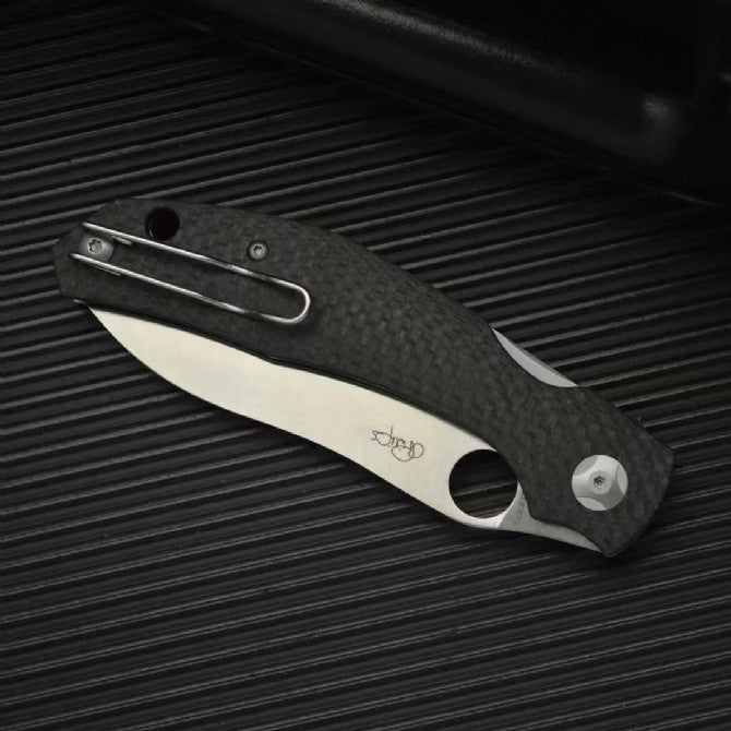 Spyderco C241 Folding Knife with Carbon Fiber Handle